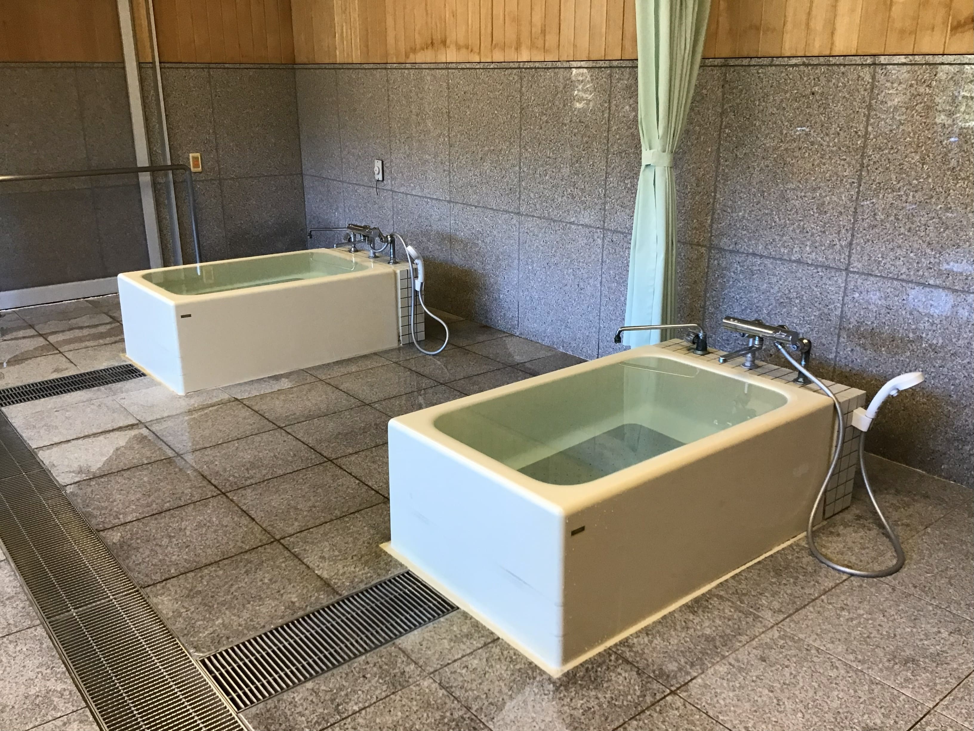 個浴